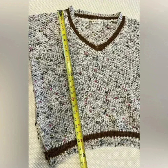 Mystree oversized small V-Neck knit Sweater - Picture 5 of 9